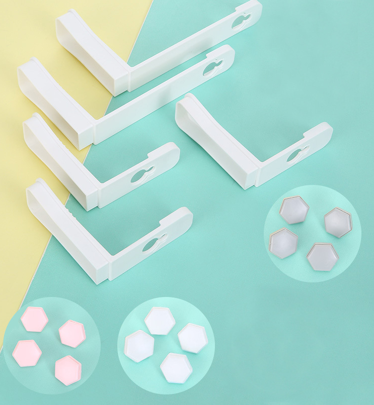 Multifunctional Bed Sheet Clips - Set of Four
