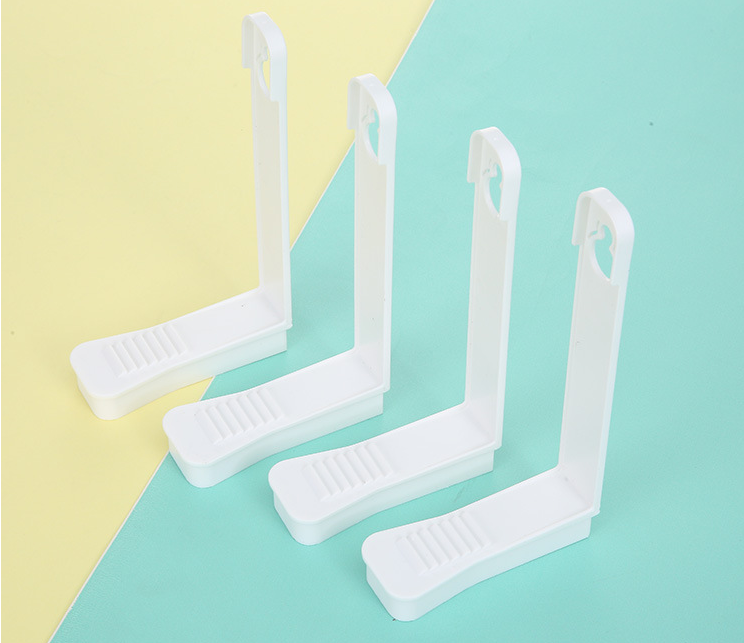 Multifunctional Bed Sheet Clips - Set of Four