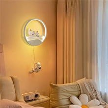 LED Astronaut Moon Lamp