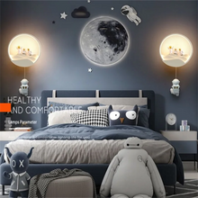 LED Astronaut Moon Lamp